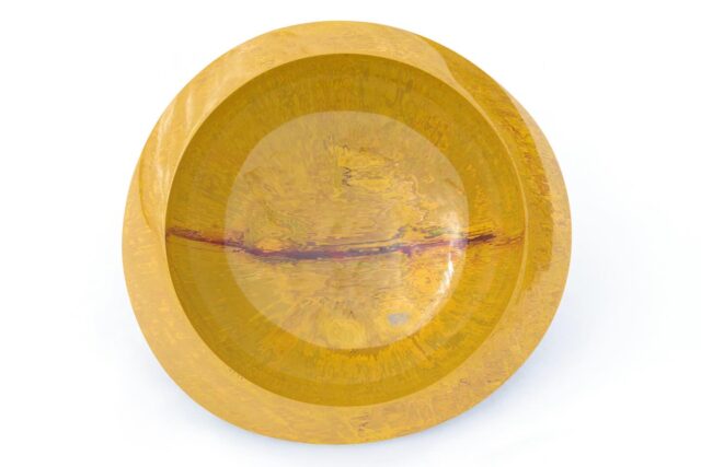 Ethnography of the Body and Material — Slowness and Depth in an Accelerated Society, presented in parallel with the 61st International Art Exhibition — La Biennale di Venezia
May 9 to November 22, 2026 at Palazzo Pisani Santa Marina
@goforkogei 

ARTISTS
Mayu Nakata
@mayunakata2024 

Born in Hokkaido in 1982, Nakata studied lacquerware at the Kagawa Urushi Lacquerware Institute and graduated from the Kanazawa Utatsuyama Crafts Workshop in 2021. Nakata is an urushi (lacquer) artist who has uniquely developed the Kinma technique. This decorative lacquer art technique involves engraving a design on a multi-layered middle coating, which is later filled with colored lacquer. In Nakata’s approach, approximately forty layers of colored lacquer are applied to a total thickness of just 0.5 mm, and the surface is then polished to achieve a vibrant, organic pattern. The scale of her work is also noteworthy. The greatest allure of her work lies in the harmonious coexistence of dynamic forms and the elaborate techniques hidden within.

Her creations are inspired by “memories” of her real-life experiences. Scenes that captivate her (e.g., lightning, a cloud, or a flying bird) are depicted with layered colors. Since her production process takes a minimum of four months to sometimes a year, daily changes have a direct impact on the work. Consequently, even the pivotal memory itself settles with some “fluctuation.” Her work presents different expressions depending on the viewer’s perspective, as if indicating that memory is not self-evident and definitive, but rather an ever-changing phenomenon itself.

Her recent major exhibitions include the solo show The Skies Above – The Lacquer of Mayu Nakata (A Lighthouse called Kanata, Tokyo, 2024), as well as the group exhibitions The Secrets of Color: from Impressionism to Contemporary Art (Pola Museum of Art, Kanagawa Prefecture, 2024) and Imaginal Crafts (National Crafts Museum, 2024). She was a finalist for the Loewe Foundation Craft Prize (2019). Her work is in the collections of the National Crafts Museum and the 21st Century Museum of Contemporary Art, Kanazawa, among others.

#goforkogei #LaBiennaleDiVenezia #BiennaleArte